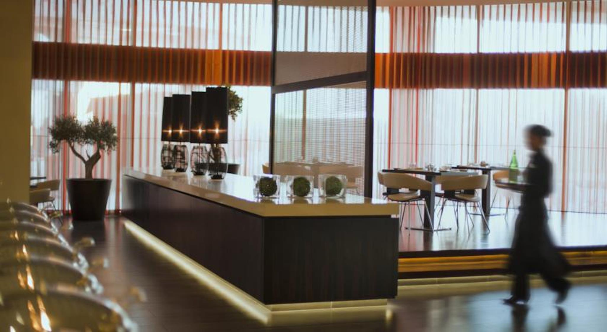 Hotel Centro Capital Centre By Rotana 3*